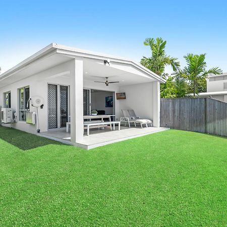 Blue Lagoon Villa B Cairns Eksteriør billede