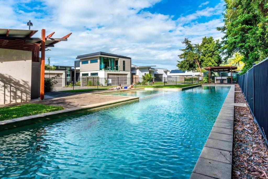 Blue Lagoon Villa B Cairns Eksteriør billede