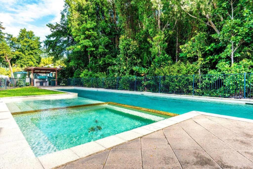 Blue Lagoon Villa B Cairns Eksteriør billede