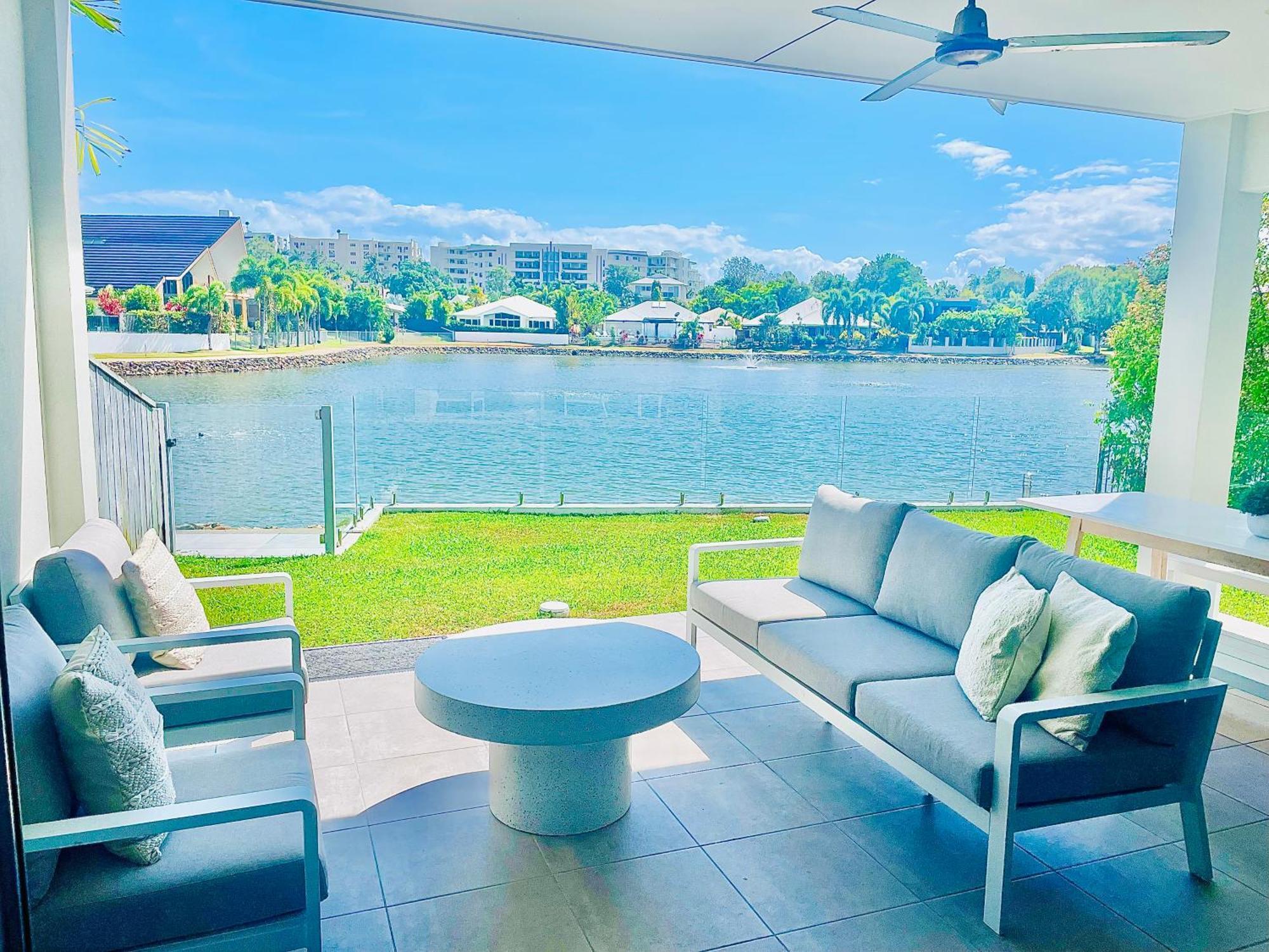 Blue Lagoon Villa B Cairns Eksteriør billede